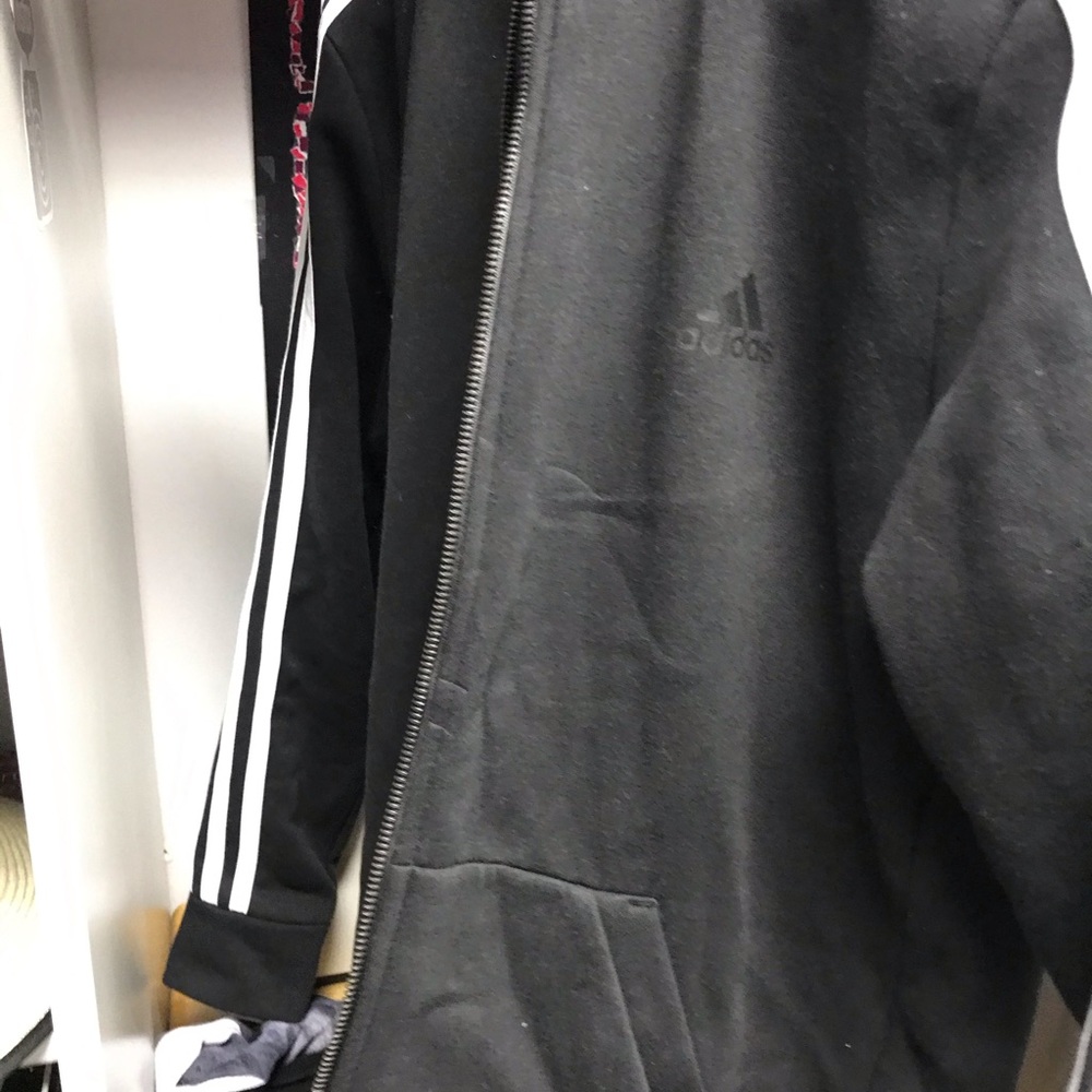 Adidas vest - Picture 3 of 3